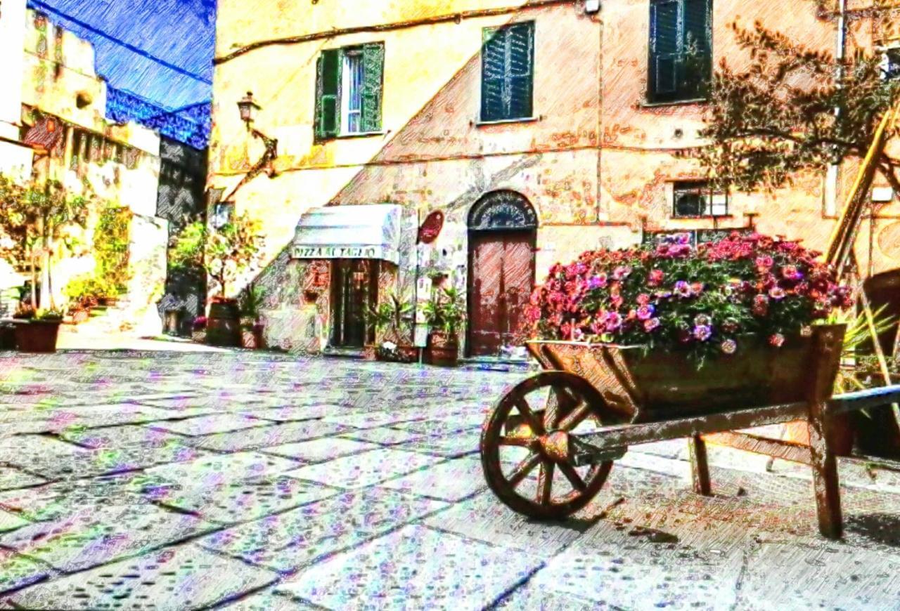 알벤가 La Casa Sulla Piazzetta 아파트 외부 사진